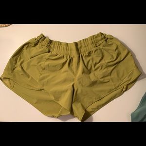 lululemon shorts!!